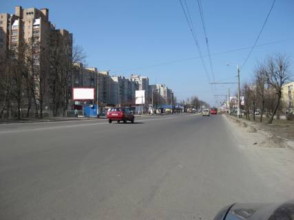 Билборд B в Житомире, 3х6  пр. Миру 11 (ринок Хмільник, м-т BІLLA) ст.Б фото 1
