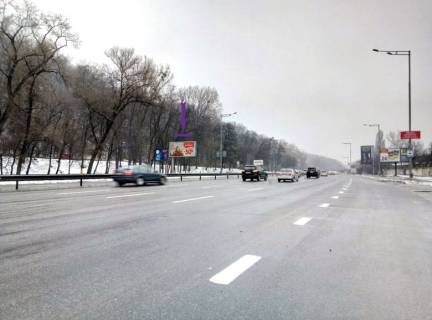 Призма B в Киеве, 6 X 3 м  Наддніпрянське шосе, 140 м від мосту Патона - 270775 фото 1