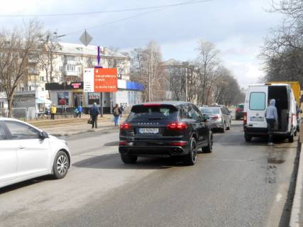 Скроллер B в Киеве, 3,14 X 2,3 м  вул. Дегтярівська, 32Б - 271049 фото 1
