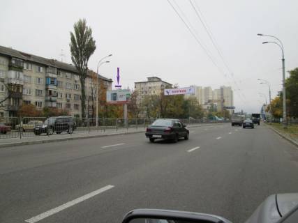 Білборд, Бігборд (Борд)  B у Києві Воскресенський (Перова б-р) проспект, 18, в напрямку Дарниці Фото 1
