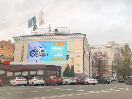 Видеоборд A у Харкові, 11,56х5,76  Сковороди (Пушкінська)вул. - Мар'яненка, 4, площа Поезії, пров. Театральний, в центр (напрямок до м. Архітектора Бекетова, Макдональдсу, поворот на вул. Сумську) - 295717 Фото 1