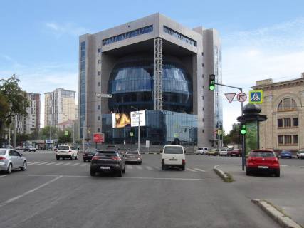 Видеоборд A в Харькове, 15,36х4,8  просп. Аерокосмічний (Гагаріна), 24Д, бизнес-центр Elysium Plaza, в центр / из центра - 295620 фото 1