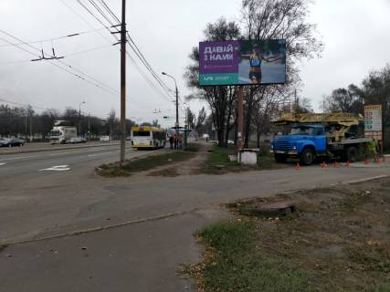 Билборд A в Мариуполе, 3х6  Пр-т Ильича/ул. Литейная 3х6м остановка фото 1
