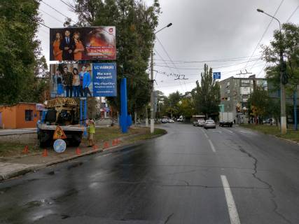 Билборд A в Мариуполе, 3х6  ул.Бахчиванджи р-к Застава (верх); фото 1