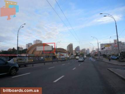 Билборд B в Киеве, 3.14x2.32  Вадима Гетьмана, 46/2  / Польова фото 1