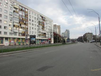 Video Billboard A in Kyiv, 1.2x1.8  Gen. Almazova (Kutuzova), 16/19 (rozpodiluvac) ruh vid pl. L. Ukrainki - 407852 Photo 1