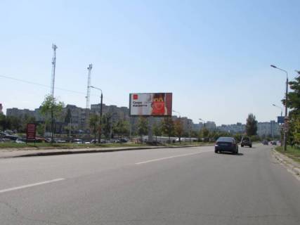 Billboard B in Kyiv, 6x3  Onore de Bal'zaka 55V, pisla 100 metriv ruhu vid TC"RajON" ta st.Mikoli Lavruhina, livoruc Photo 1