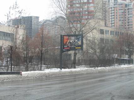 Скроллер B в Киеве, 3.14x2.32  Старонаводницька, 12 (світлофор)  рух від Наводницька площа (ГВВВ пл.), ліворуч - 26932 фото 1