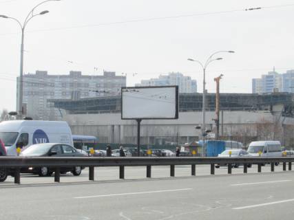 Billboard B in Kyiv, 6x3  Gluskova Akademika prospekt / V.Kasiana (st. M"Ipodrom") ruh iz centru mista, livoruc Photo 1