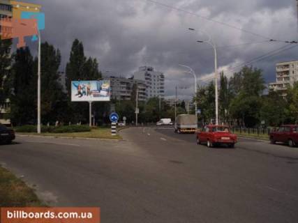 Билборд  в Киеве Йорданська вул. (Лайоша Гавро), 9а, разделит.треугольник фото 1