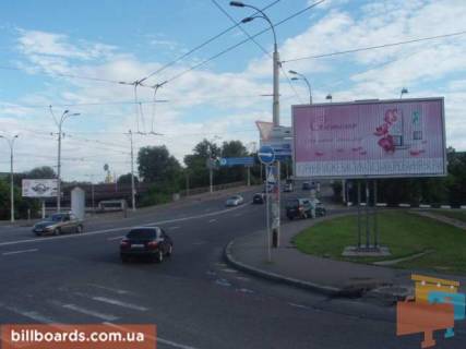 Призма  в Киеве просп. Повітряних Сил (Повітрофлотський) / Борщаговская ( в сторону Севастопольск. пл.) - 26285 фото 1