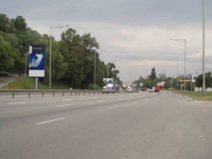 Беклайт B у Києві, 4x8  Наддніпрянське шосе (з'їзд з вул. Видубицький) Фото 1
