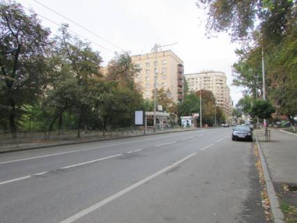 Ситилайт B в Киеве, 1.2x1.8  Жилянська, 47 (після зупинки) фото 1