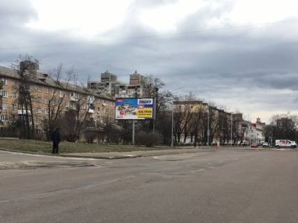 Билборд B в Киеве, 6x3  Верховної Ради бульвар 1А / Миру проспект  (світлофор) фото 1