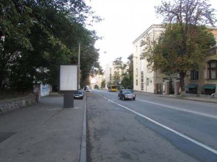 Ситилайт B в Киеве, 1.2x1.8  Бульварно-Кудрявська (Воровського), 20 на світлофорі, рух до Галицька площа (Перемоги пл.) фото 1