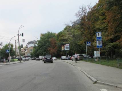 Скроллер A в Киеве, 3.14x2.32  Коновальця Євгена (Щорса), 27 на світлофорі навпроти супермаркету "Сільпо" - 195689 фото 1