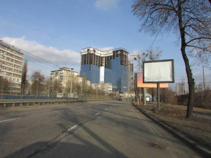 Scrolller, Scroll A in Kyiv, 3.14x2.32  Borsagivs'ka, navproti bud. 10  (ruhaucis' do centru mista) - 298119 Photo 1