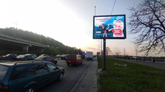 Видеоборд A в Киеве, 3.14x2.32  Набережне шосе (Наводницький парк, рух від мосту Патона до мосту Метро) - 613566 фото 1
