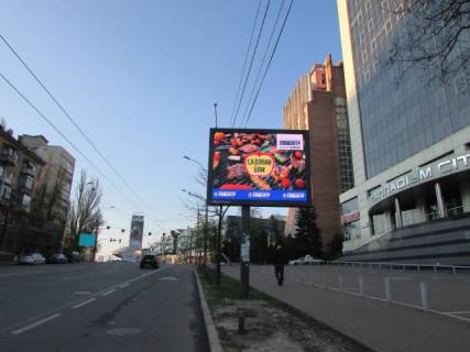 Видеоборд A в Киеве, 3.14x2.32  Антоновича вул. (Горького). 172, (ТЦ Палладіум Сіті, 100 м. до ТЦ "Оушен Плаза" та ст. метро "Либідська") - 322719 фото 1