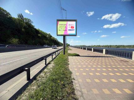Видеоборд A в Киеве, 3.14x2.32  Набережне шосе, 750 м від мосту Метро в напрямку Подолу - 613248 фото 1