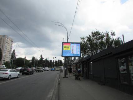 Видеоборд A в Киеве, 3.14x2.32  Чоколівський бул./Ушинського вул., (ЗС "Караваєві дачі", рух до центру міста) - 613604 фото 1