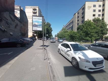 Білборд, Бігборд (Борд)  B у Києві, 1.27x1.86  вул. Кловський узвіз/вул. Князів Острозьких (Московська) Фото 1