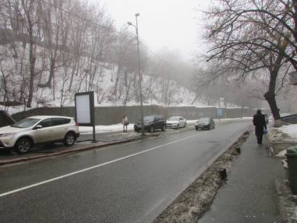 Сiтiлайт B у Києві, 1.2x1.8  Кловський узвіз, 11 навпроти Фото 1