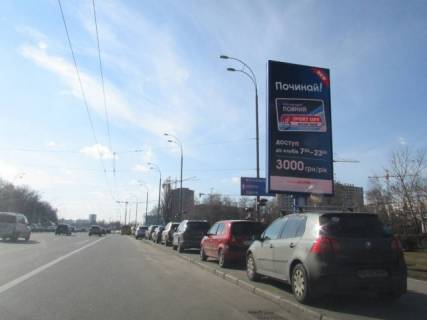 Бэклайт A в Киеве, 4x8  Глушкова Академіка проспект, 2  (ст. М "Виставковий центр") фото 1