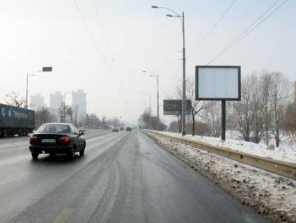 Скроллер A в Киеве, 3.14x2.32  просп. Соборності (Возз’єднання), рух до мосту Патона (за 250 метрів до зуп. бул.Ігоря Шамо) - 195792 фото 1