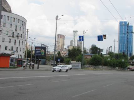Scrolller, Scroll B in Kyiv, 3.14x2.32  Vasila Lipkivs'kogo (navproti TRC Ul'tramarin) - 332839 Photo 1