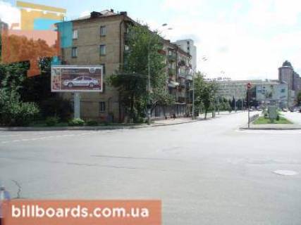 Скроллер  в Киеве Генерала Алмазова (Кутузова), 2 (розподілювач) рух в бік площі Лесі Українки - 26877 фото 1