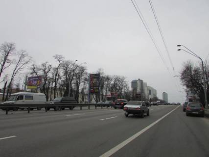 Backlight B in Kyiv Peremogi prospekt, 55 (za 500 metriv do  M"Berestejs'ka" ruh z centru Kieva, livoruc) Photo 1