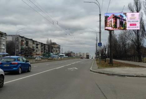 Видеоборд A в Киеве, 6x3  Воскресенський проспект, напроти 42, 350 м до Авторинку, рух в напрямку центру міста - 391408 фото 1