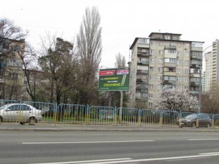 Билборд B в Киеве, 6x3  проспект Воскресенський, 14 / Алішера Навої (до перехрестя, ліворуч) фото 1