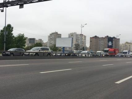 Бэклайт B в Киеве, 4x8  Бажана Миколи проспект, навпроти буд. 3,  (М)"Харьківська" рух в напрямку центру Києва, ліворуч фото 1