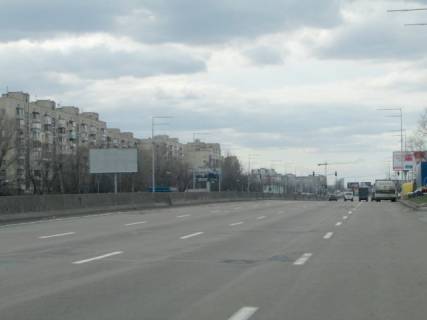 Billboard B in Kyiv, 6x3  Suhevica (Generala Vatutina) prospekt, 26-30 Photo 1