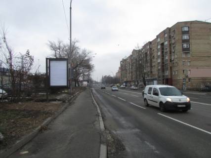 Ситилайт B в Киеве, 1.2x1.8  Набережно-Лугова, 8Б / Юрківська ( в'їзд до АЗС "WOG") фото 1