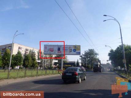 Призма  в Киеве Народного ополчения, 1 / Севастопольская площадь перед Макдоналдс - 93539 фото 1