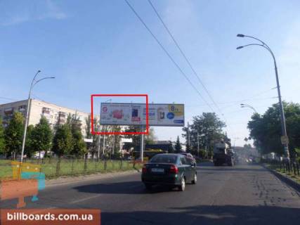 Призма  в Киеве Народного ополчения, 1 / Севастопольская площадь перед Макдоналдс - 93543 фото 1