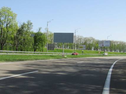 Билборд B в Киеве, 6x3  Бориспільске шосе (М-03) в'їзді до алеі в напрямку Бориспіль-аєропорт рух із Киева (розподілювач) фото 1