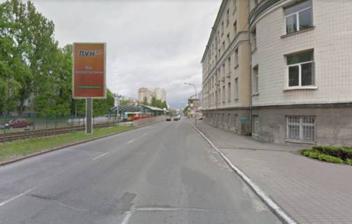 Білборд, Бігборд (Борд)  A у Києві просп. Любомира Гузара (Космонавта Комарова), 1 на розподілювачі Фото 1