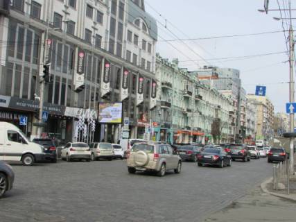 Видеоборд A в Киеве, 3.14x2.32  Велика Васильківська вул. (Червоноармійська), 72, (м. "Олімпійська", вхід до ТЦ"OLIMPIYSKY") - 612896 фото 1