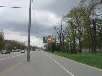 Video Billboard A in Kyiv, 6x3  Berestejs'kij (Peremogi) pr-kt, 55 (500 m. za m.Berestejs'ka, ruh do centru Kieva) - 298570 Photo 1