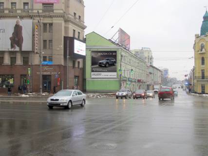 Нестандарт  в Харькове Університетська вул., 31 + Павлівська пл. фото 1