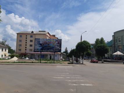 Билборд B в Заставне м. Заставна, вул. Незалежності (в центрі) траса Т-26-02 фото 1