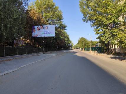 Білборд, Бігборд (Борд)  B у Чернівцях, 3*6  вул. Рівненська, 4 Фото 1