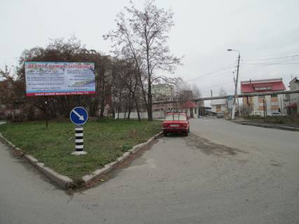 Billboard A in Chernivtsi, 3*6  st. Pivdenno-Kil'ceva (na transportnij rozv'azci bila zaliznicnogo pereizdu zi storoni st. Mikolaivs'koi) Photo 1