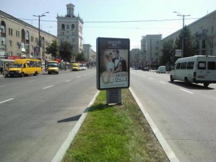 Ситилайт A в Запорожье, 1,2x1,8  проспект Соборний (кол. проспект Леніна), ул.Фанатська (Добролюбова)-пр.Металлургов фото 1