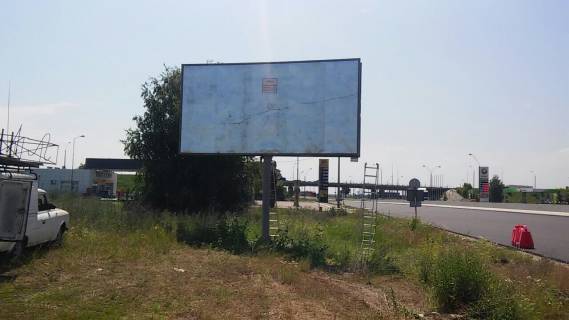Білборд, Бігборд (Борд)  B у Київських трасах, 6х3  Київ-Одеса (в сторону м. Одеса після КП, перед заправкою Motto) Фото 1