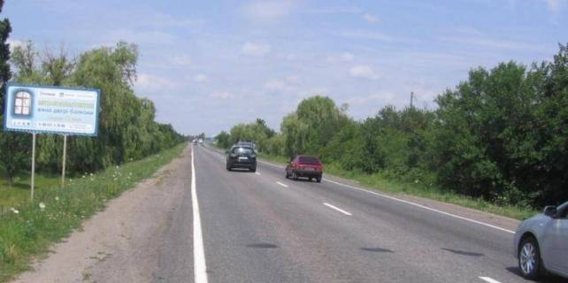 Билборд B в Черкассах, 3.6  Смел. Шоссе,р-н Белозерье,стБ  фото 1